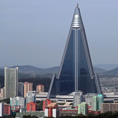 उत्तर कोरिया में है दुनिया का सबसे बड़ा भूतिया होटल